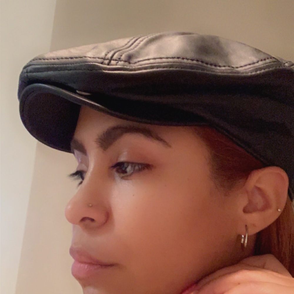Wilson leather black ivy cap. S/M